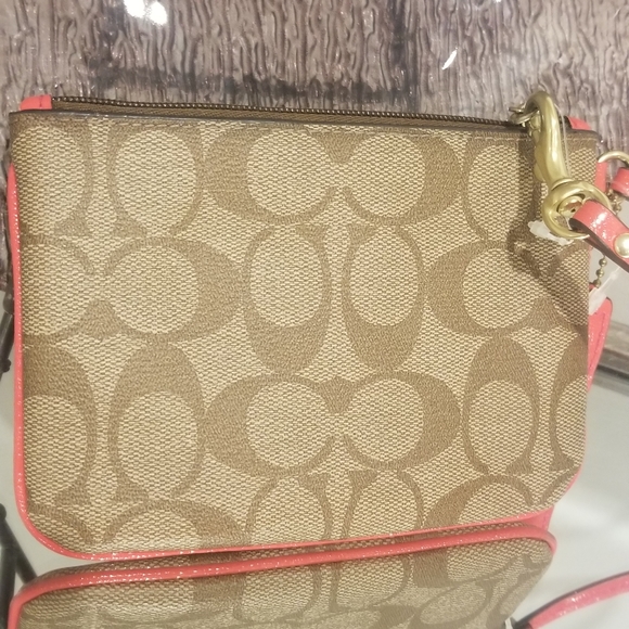 COACH Peyton Small Wristlet in Khaki & Orange.   NEW - Picture 6 of 7